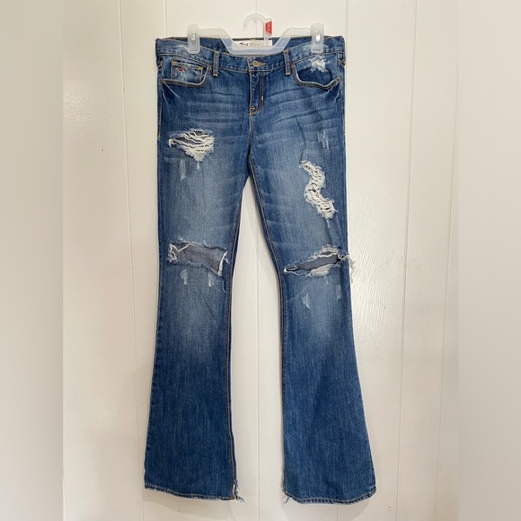 Hollister Distress Flare Jeans 7L - Picture 4 of 9